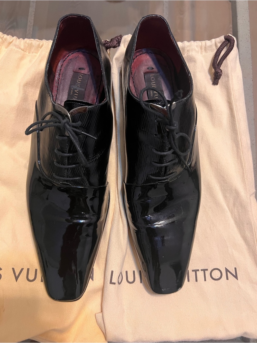 Louis Vuitton Men’s Glossy Black Patent Leather Lace-Up Oxfords